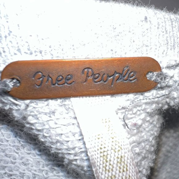 Free People Slouchy Oversized Mixed Fabric Sweater Sweatshirt Size Medium - Picture 11 of 14